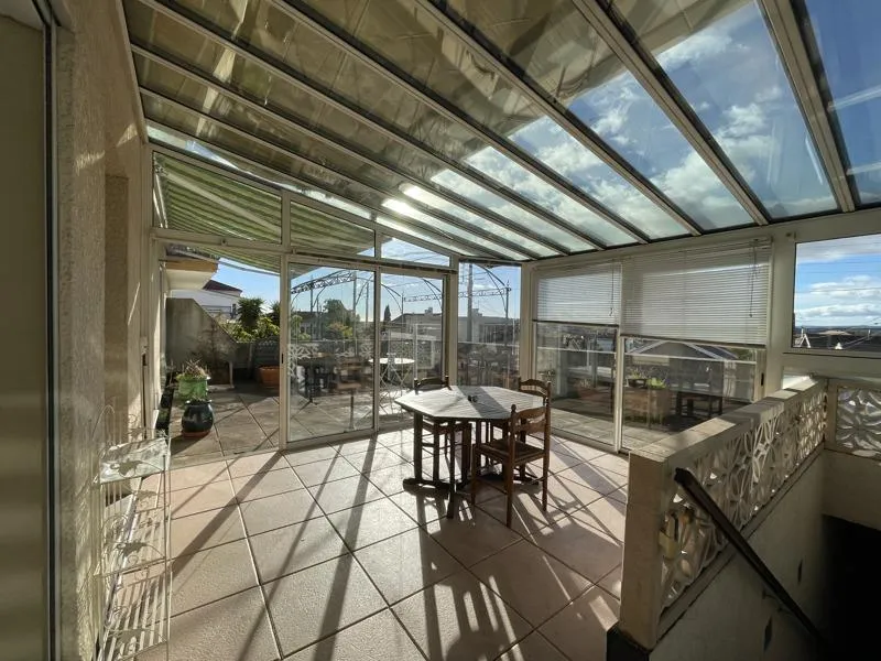 Terrass - Detached House with Large Terrace near Polygone
