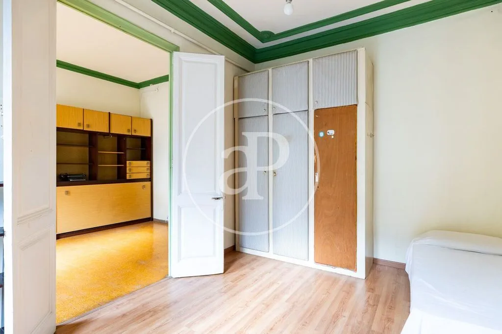 Bedrooms - Classical Apartment in Eixample Dreta, Barcelona