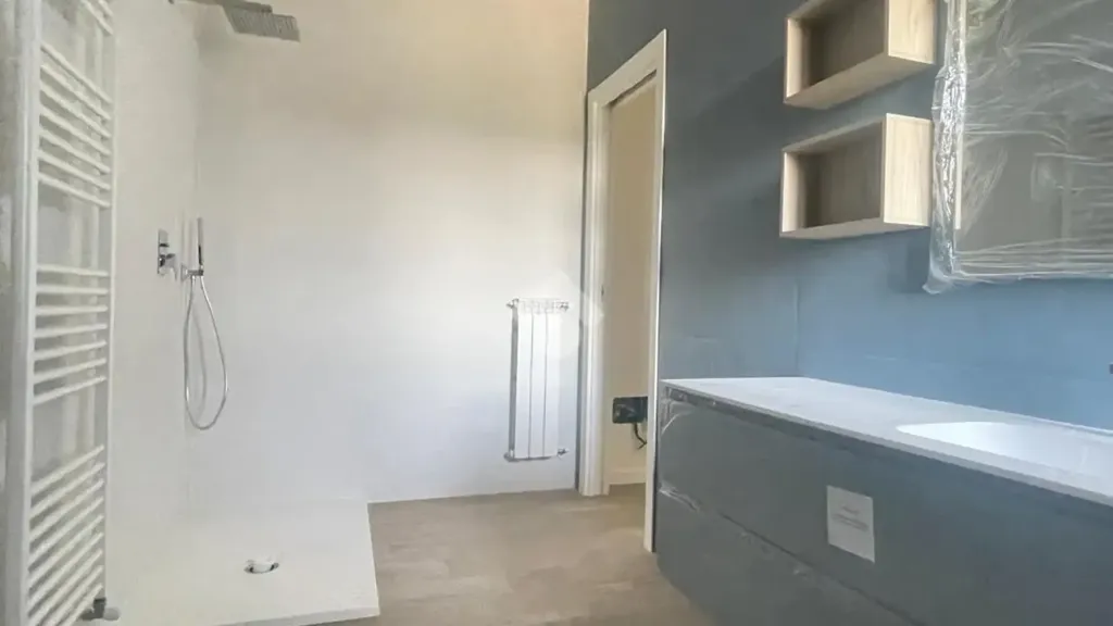 Bagni - Casa indipendente con terrazzo panoramico a San Nicola Manfredi