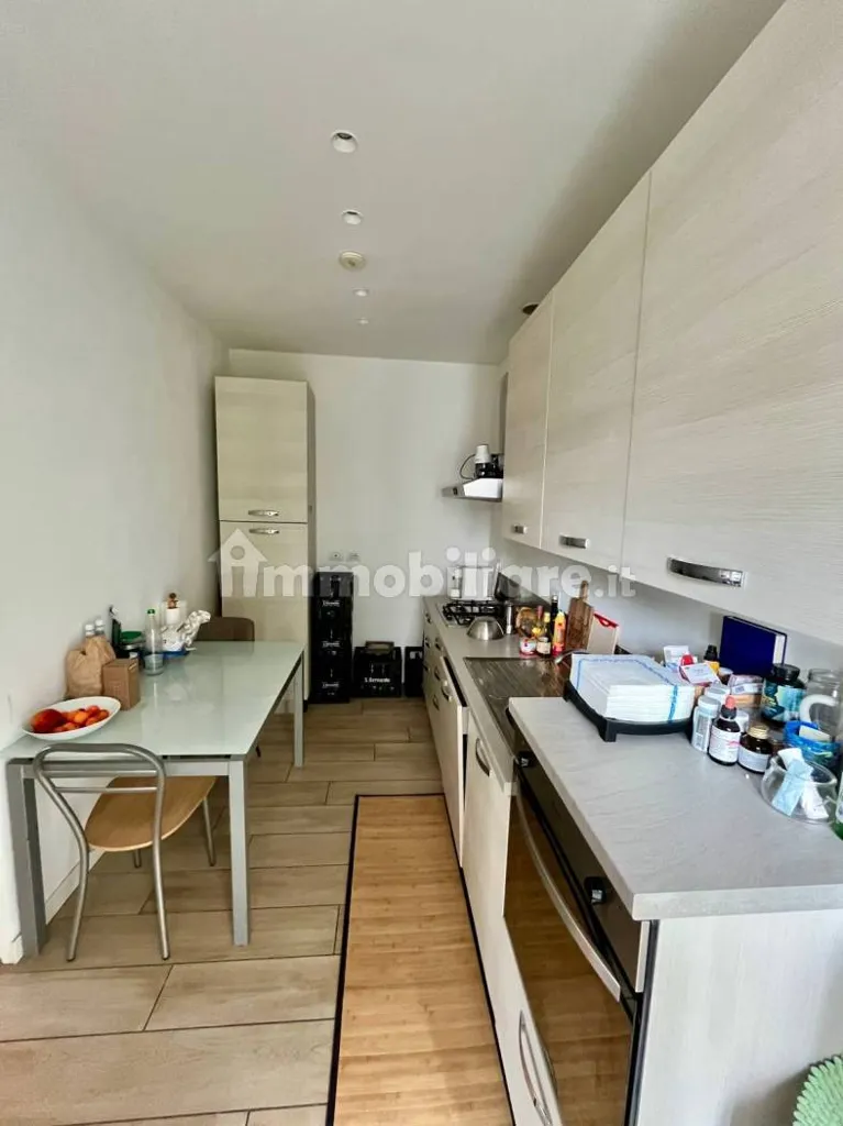 Cuisine - Spacious Apartment with Balconies in Como