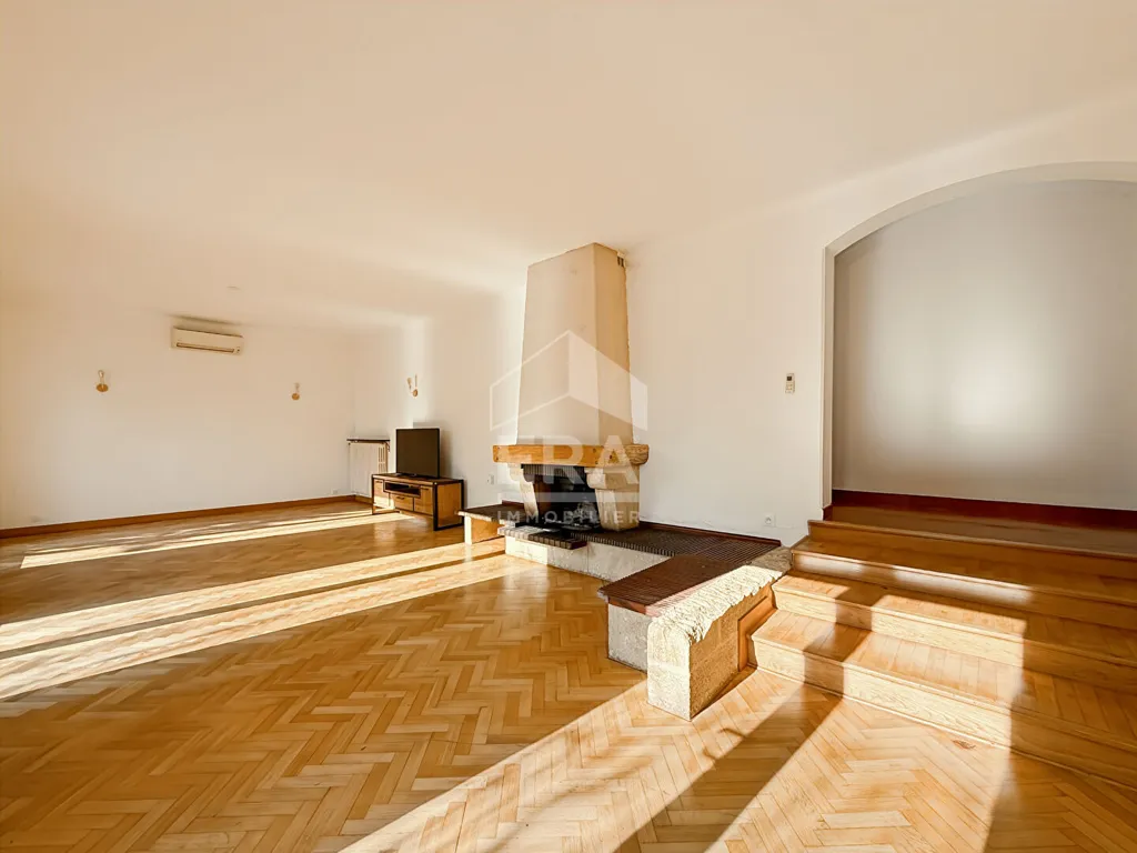 Elutuba - Maison with Pool in Bouc Bel Air