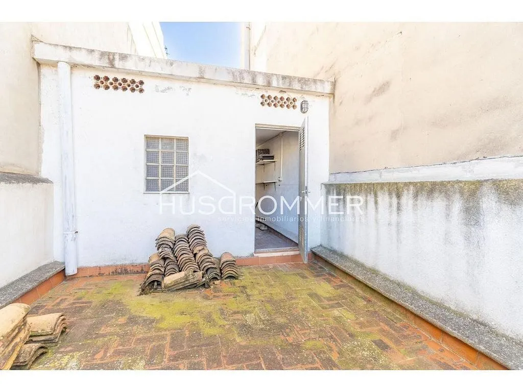 Aed - Dual-Unit Property with Central Location in Vila-real