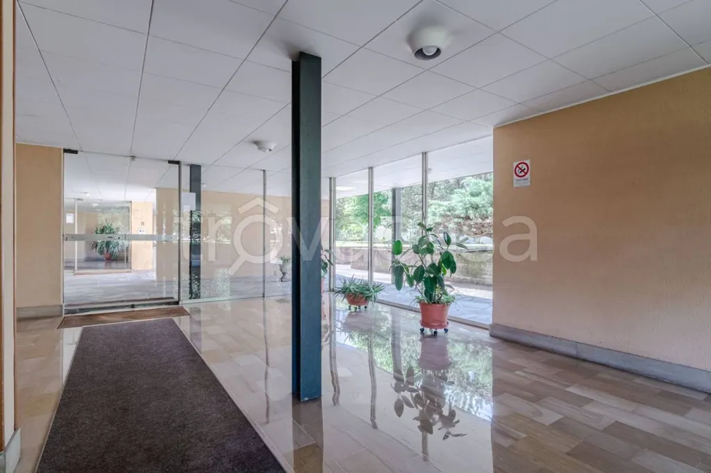 Entrée - Apartment with Balcony and Garden in Turin