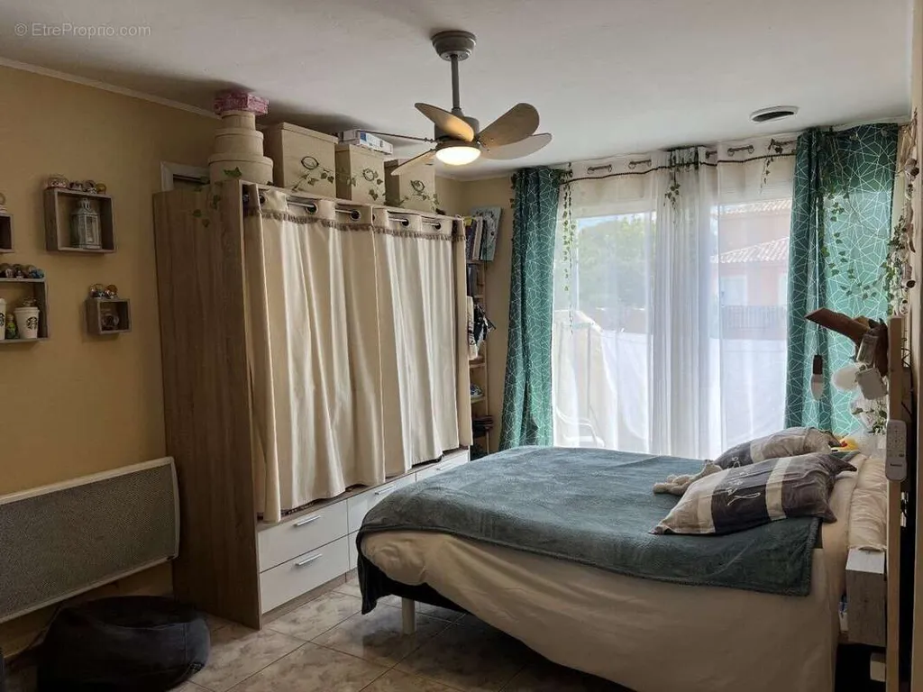 Chambres - Villa avec Espace Bien-être et Chalet à Pézenas