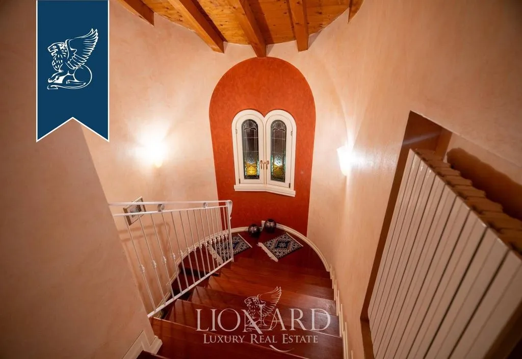 Pièces - Luxury Villa with Pool in Chiarano, Veneto