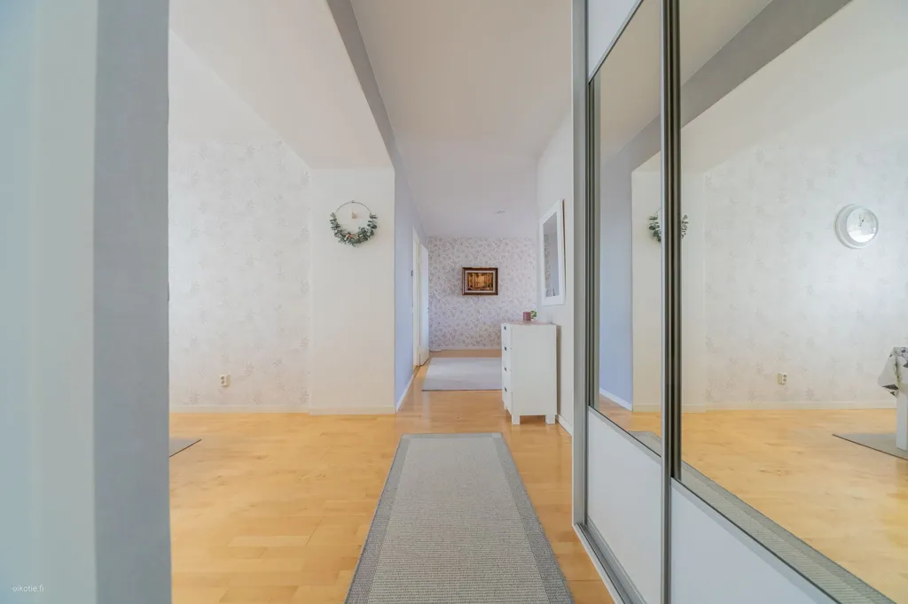 Ingresso - Flat with East-West View in Pori Centre