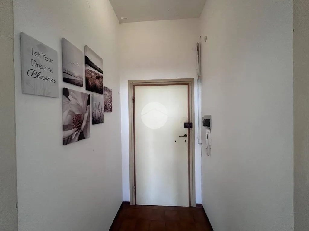 hallway_entrance