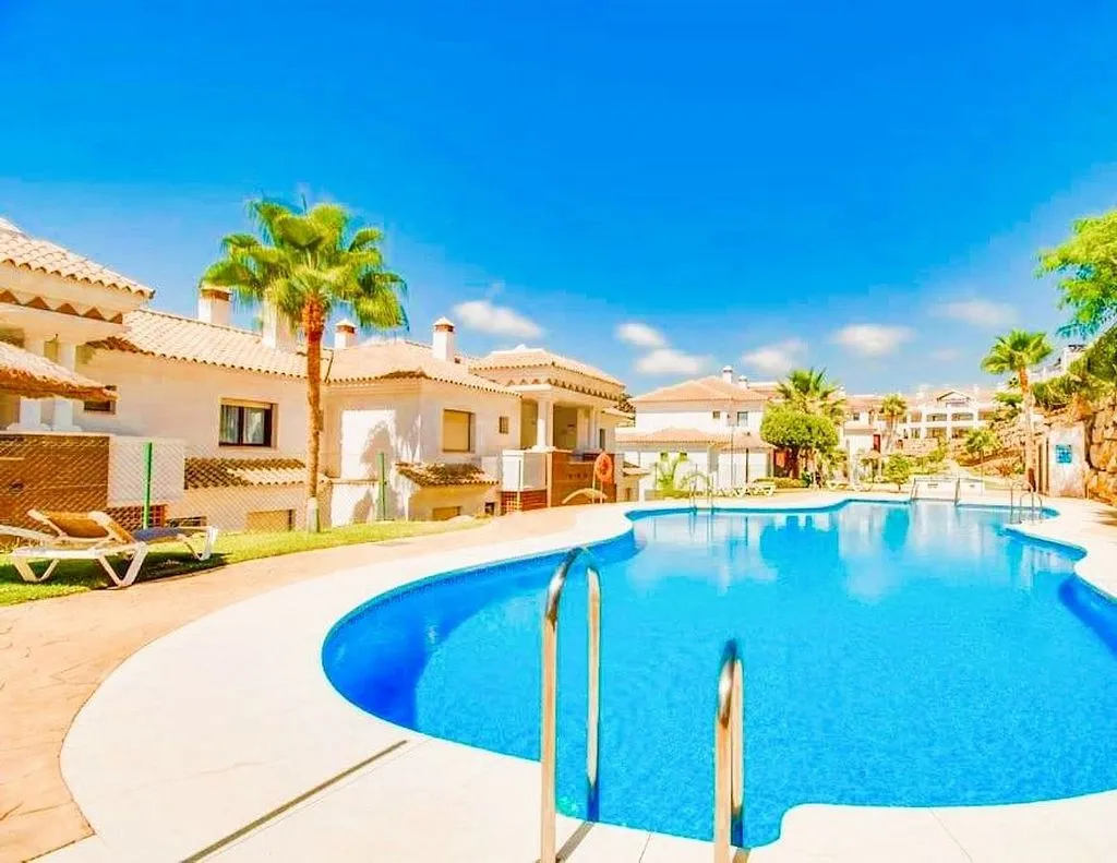 Bassein - Apartment with Pool and Terrace in Casares Golf Garden