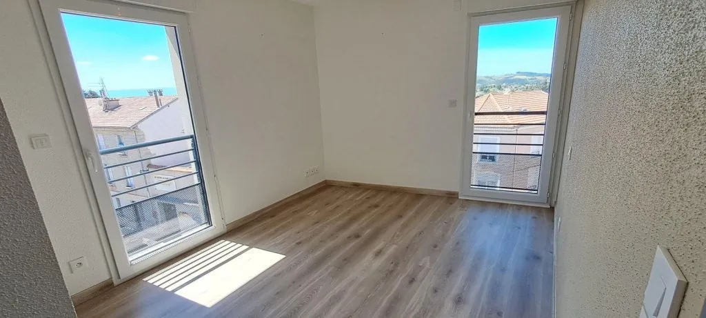 Pièces - Appartement T2 avec Terrasse à Chazelles-sur-Lyon