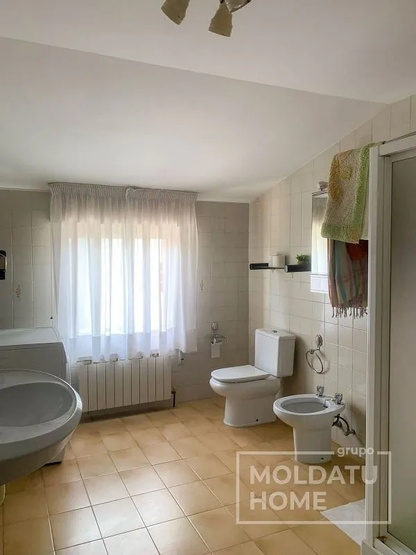 Salles de bain - Chalet with Potential in Desojo, Navarra