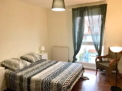 Magamistoad - 2-Bedroom Apartment with Balcony in Strasbourg
