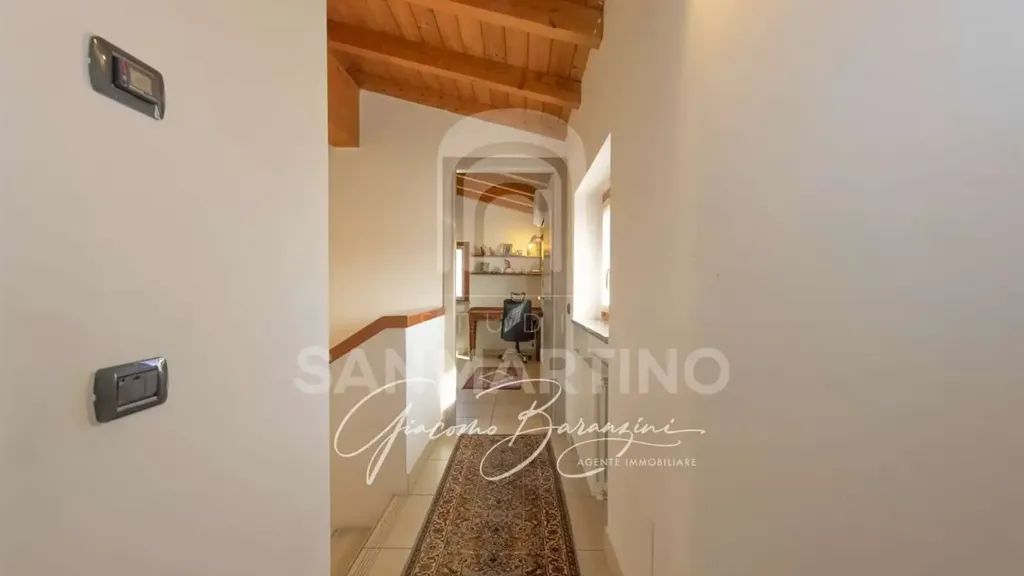Entrée - Villa with Garden in Travedona-Monate