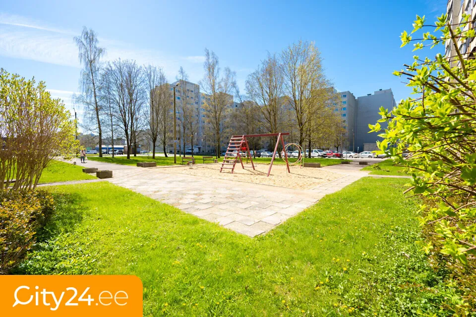Jardin - Renovated Five-Room Flat in Lasnamäe
