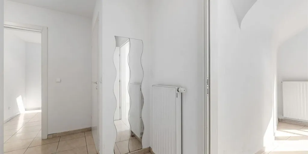 Entrée - Appartement Luminosité et Garage à Eksaarde