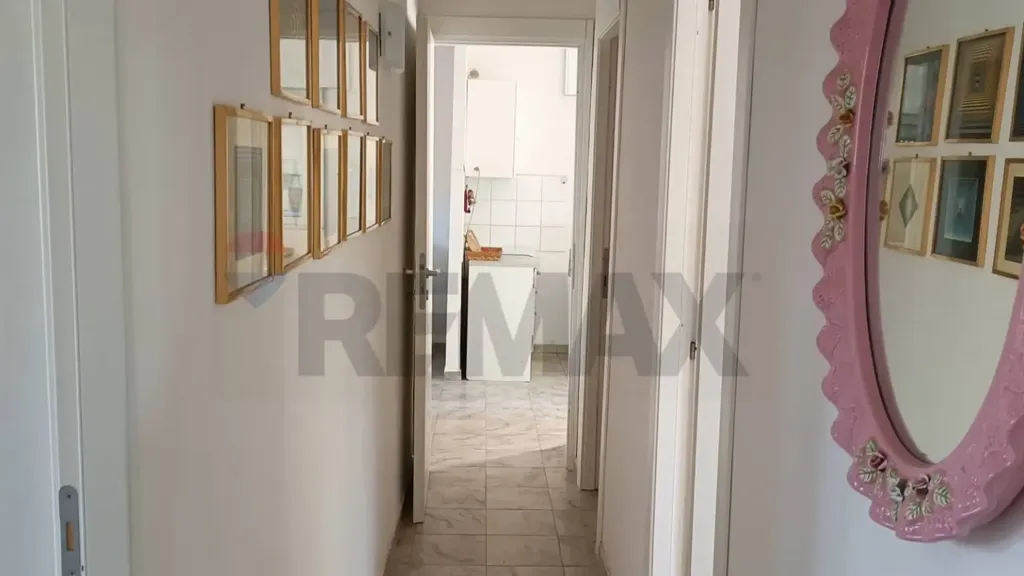 Entrée - Single-Level Villa with Sea View in Ardea