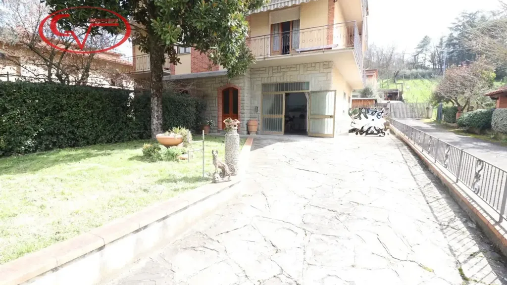 Extérieur - Trifamiliare Villa with Garden in Montevarchi