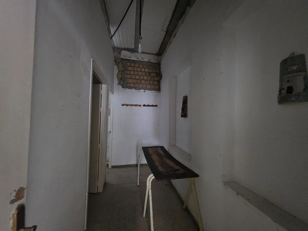 hallway_entrance