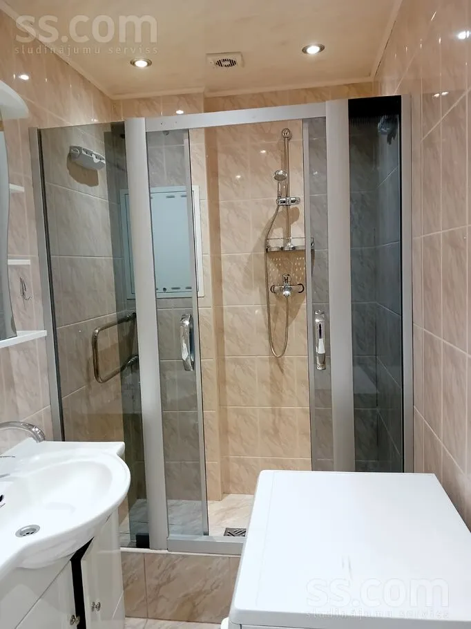 Vannitoad - Long-term Rental Flat with Balcony in Pļavnieki, Riga