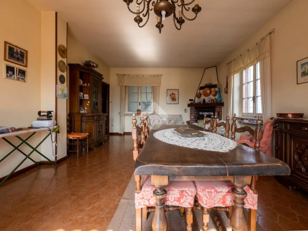Söögituba - Independent Villa with Garden near Revello