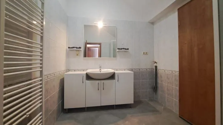 Salles de bain - Appartement 2 Chambres en Calme à Harnoncourt