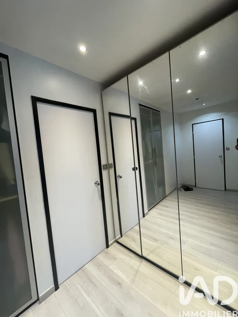 Toad - Family House with Pool in Saint-Germain-Les-Corbeil