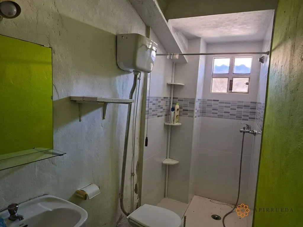 Salles de bain - Traditional Chalet with Balcón in Alborge