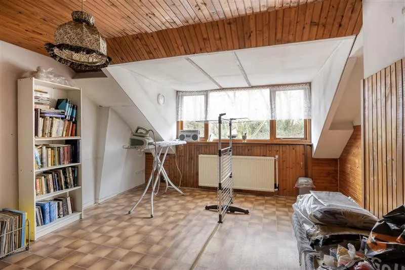 Kabinet - 1950s Semi-Detached House with Garden in Burghplan, Eindhoven