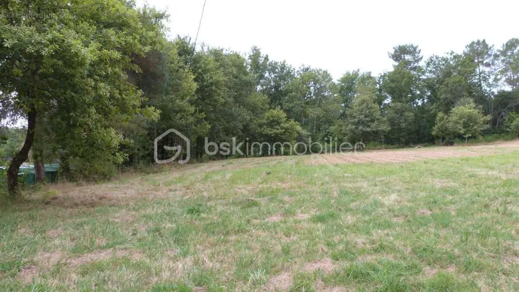 Giardino - Constructible Plot with Village View in Saint Jean d'Ataux