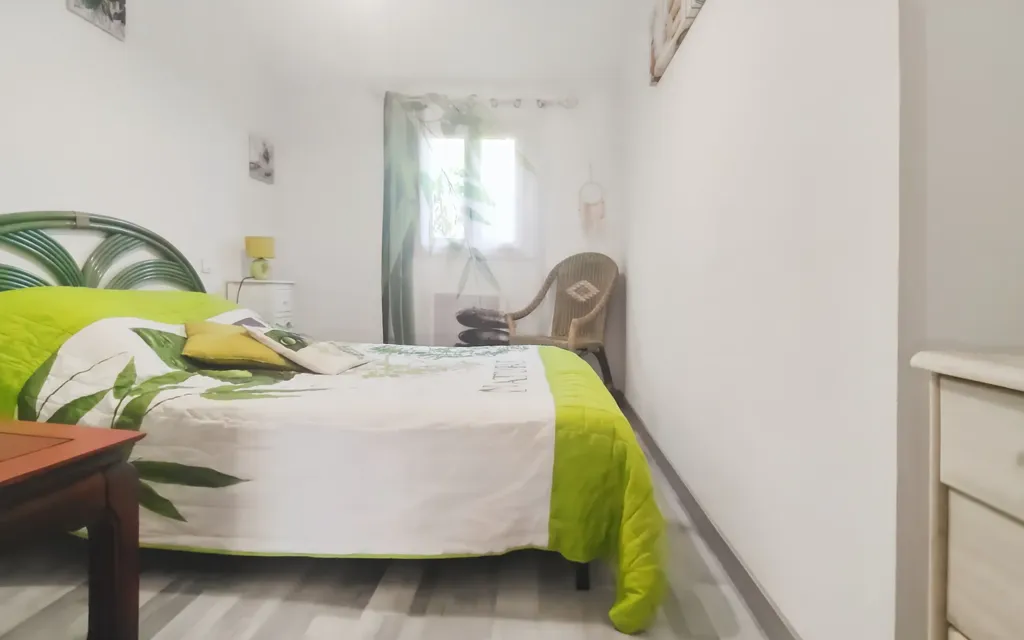 Chambres - Maison avec Jardin Privatif à Vendres