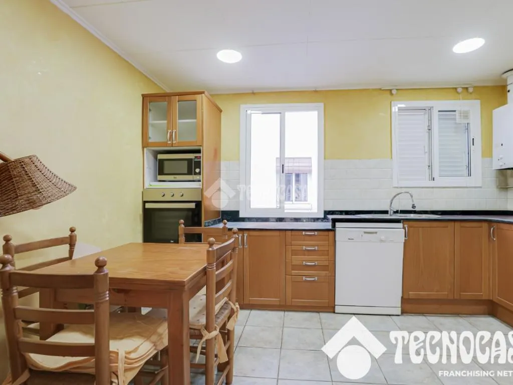 Cuisine - Apartment with Balcony in Sants - Montjuïc