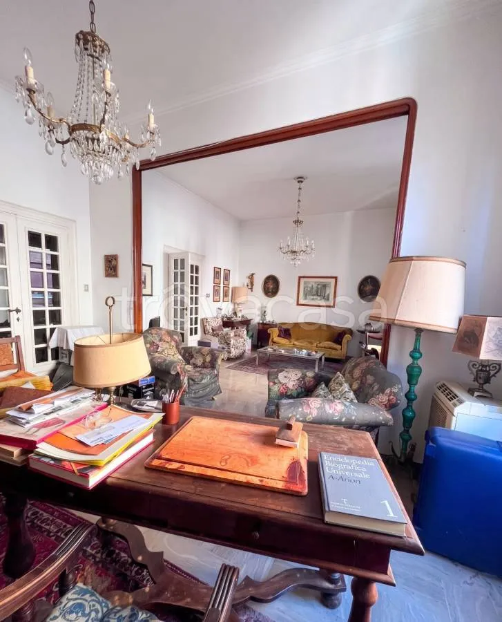 Elutuba - Spacious Apartment with Balcony in Perugia