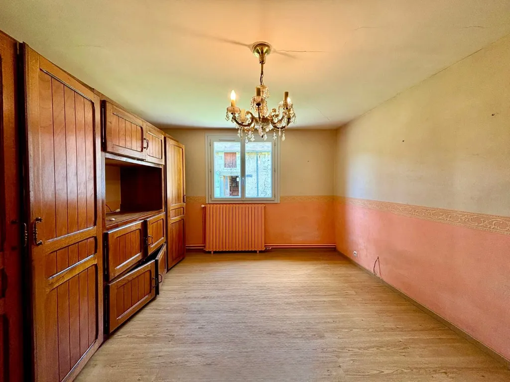 Magamistoad - Character House with Barn in Les Ormes