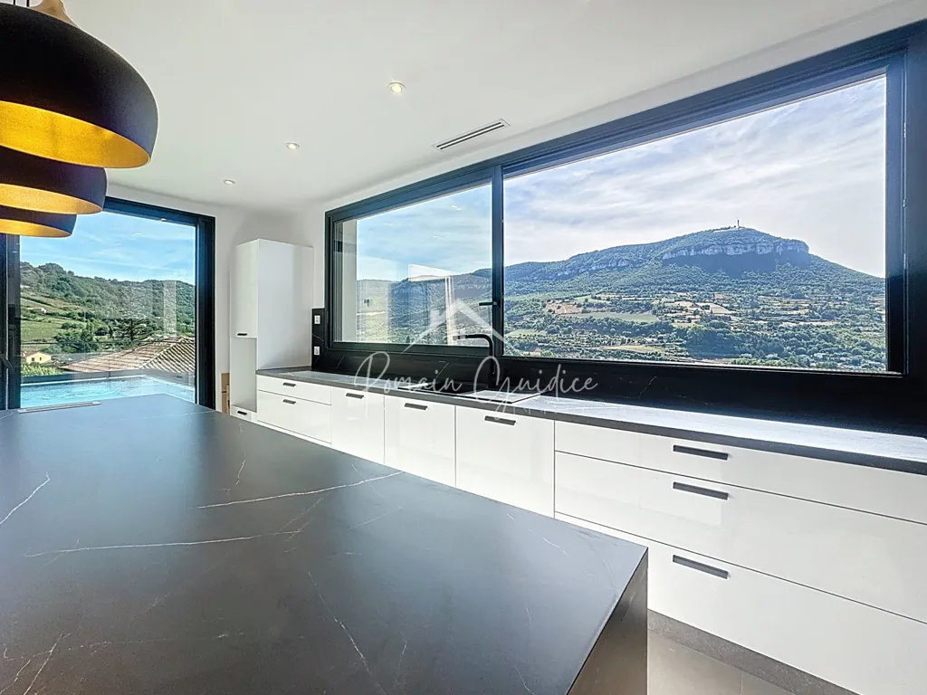 Cuisine - Villa Contemporaine avec Vue Panoramique à Millau