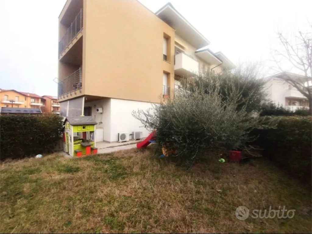 Jardin - Ground Floor Apartment with Private Garden in Bellocchi