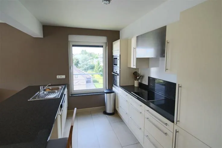 Cuisine - Appartement Tendance avec Terrasse S/O au Centre de Waterloo