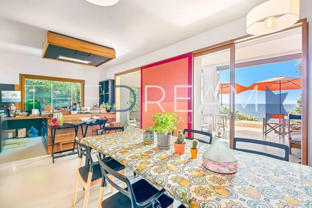 Salle à manger - Luxury Villa with Private Dock in Rosignano Marittimo