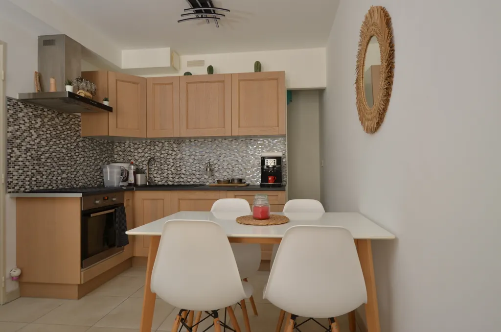 Salle à manger - Appartement T2 avec Terrasse à Vauvert