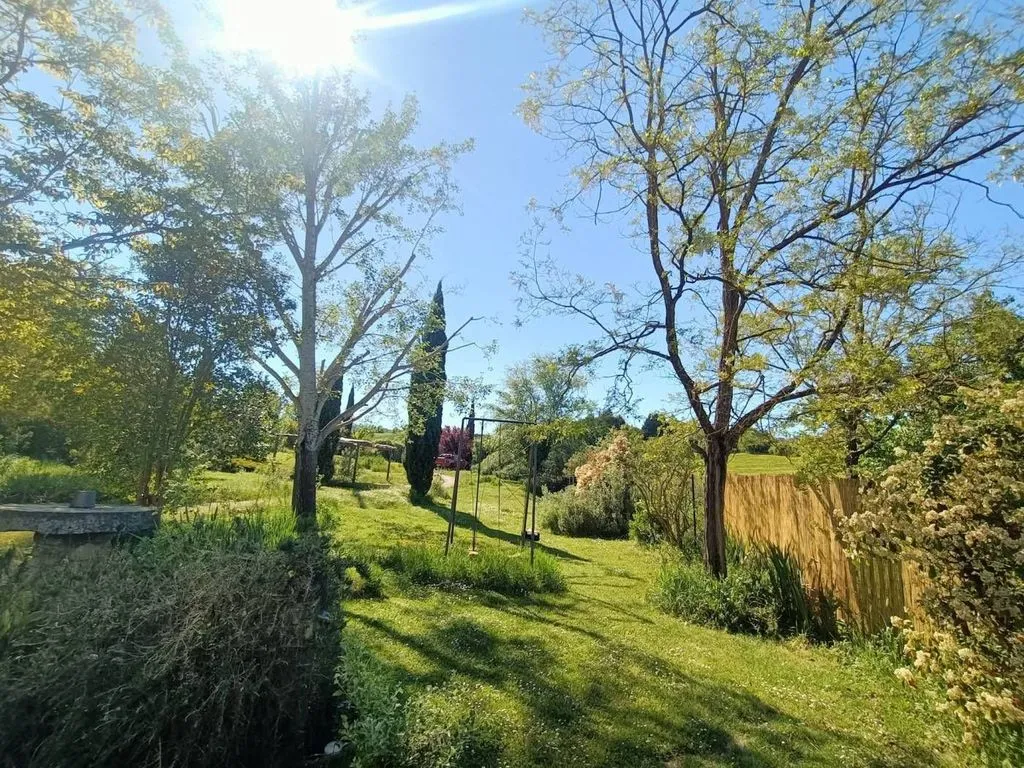 Jardin - Villa with Private Park in Rignano Sull'Arno