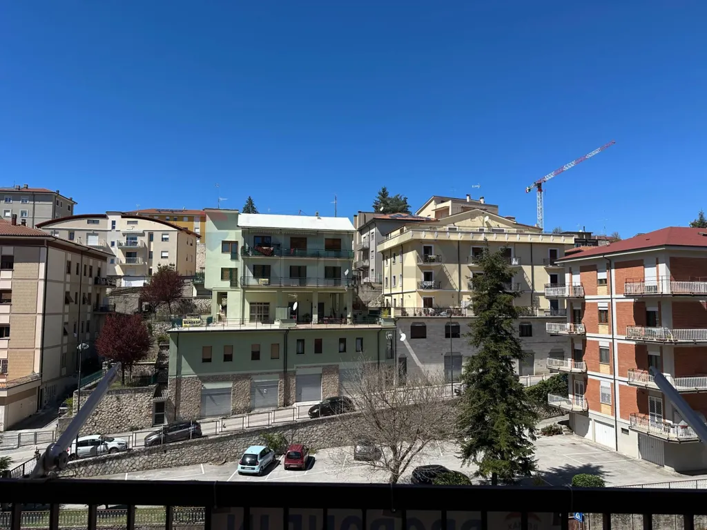 Rõdu - Apartment with Balcony near L'Aquila Centre