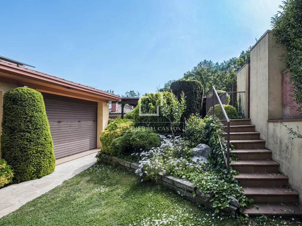 Jardin - Luxury Villa with Pool in Sant Cugat
