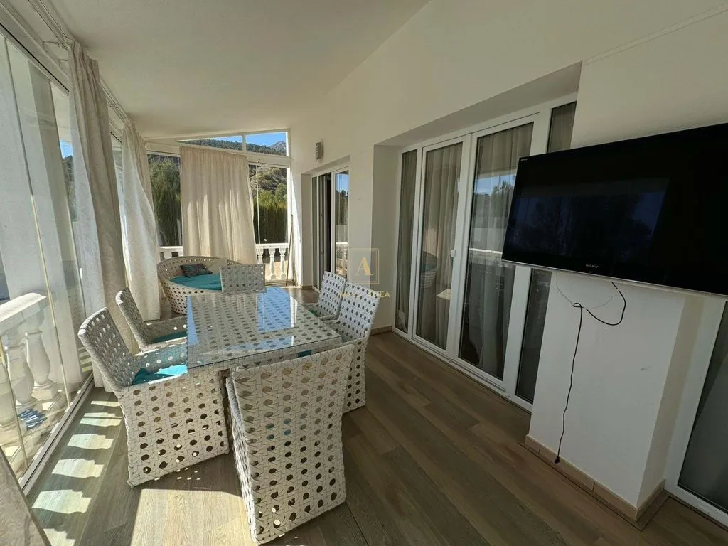 Terrass - Luxury Villa with Private Spa in Altea
