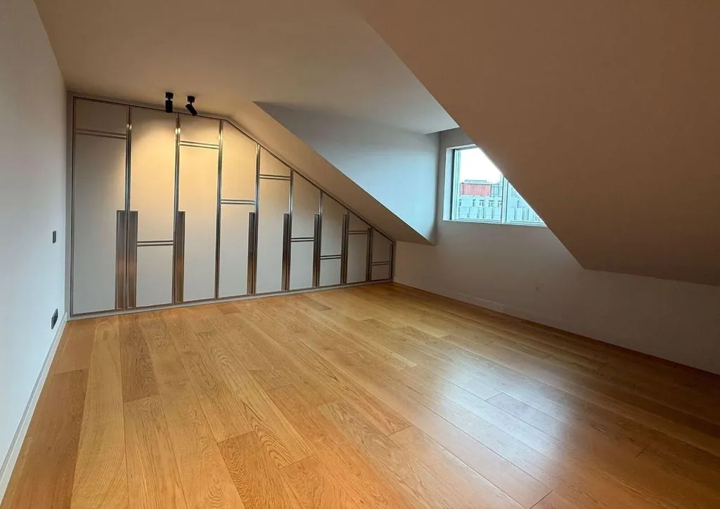 Pièces - Luxury Flat with Elevator in Picoas, Lisbon