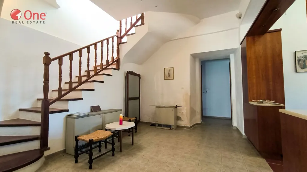 Ingresso - 19th Century Stone House with Terrace in Mesaria