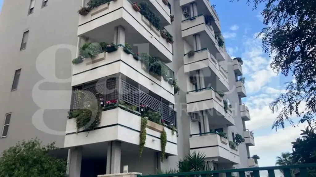 Esterno - Modern Flat with Balcony in Brindisi
