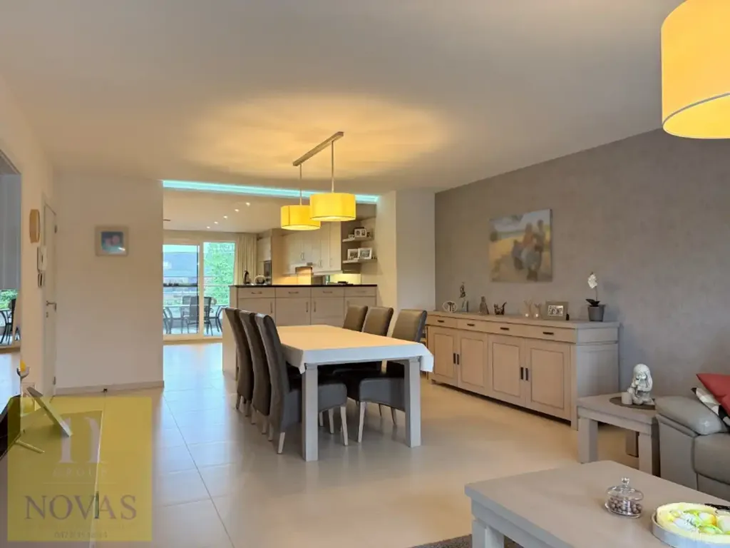 Salle à manger - Appartement avec 2 Terrasses en Centre-ville de Lommel