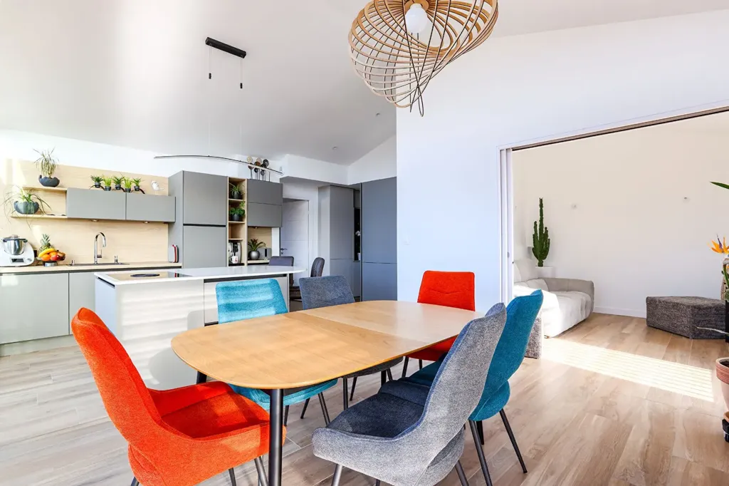 Salle à manger - Penthouse avec Terrasse et Garage à La Rochelle