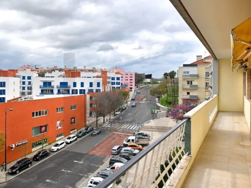 Rõdu - Luxury Flat with Generous Space in Lisbon