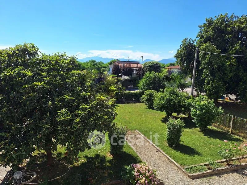 Aed - 1950s Villa with Garden in Spilimbergo