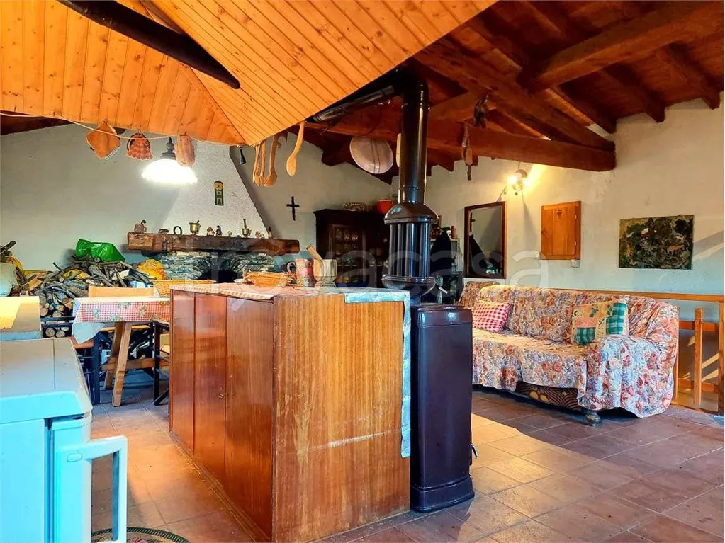 Cuisine - Independent House with Mountain View in Mendatica