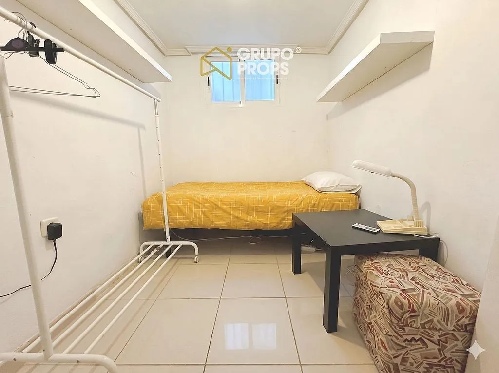 Chambres - Duplex with Patio in Palacio, Madrid